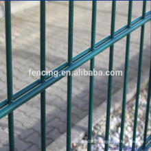 Revêtement enduit de PVC / PE Double Wires Fence, filet